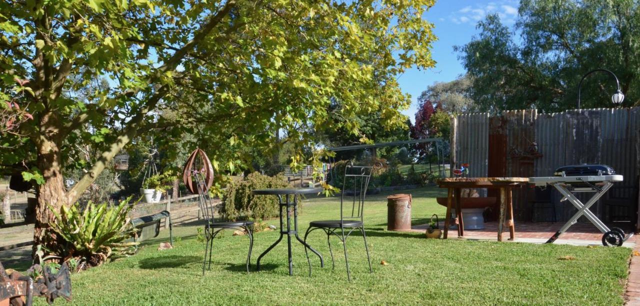 The Stables Wandin North Exterior foto