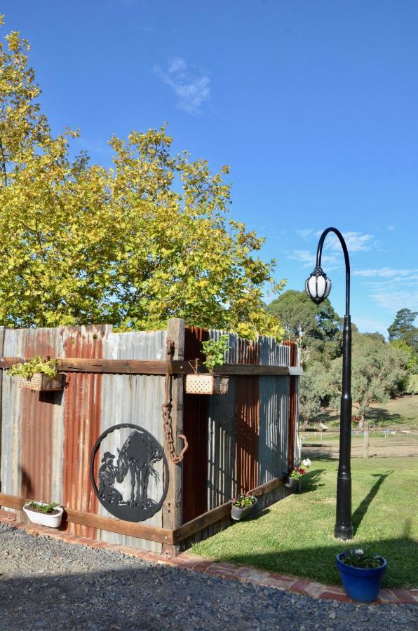 The Stables Wandin North Exterior foto